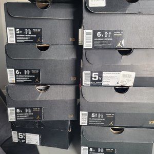Kids/women's Jordan shoes